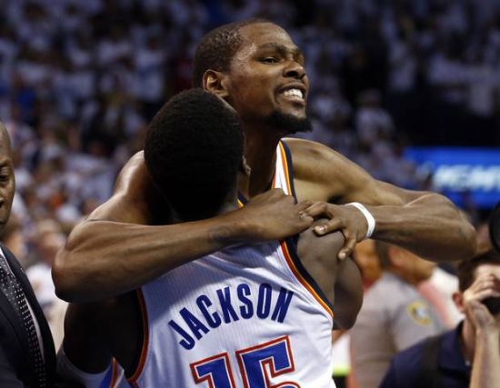 策略显然是 策略显然是