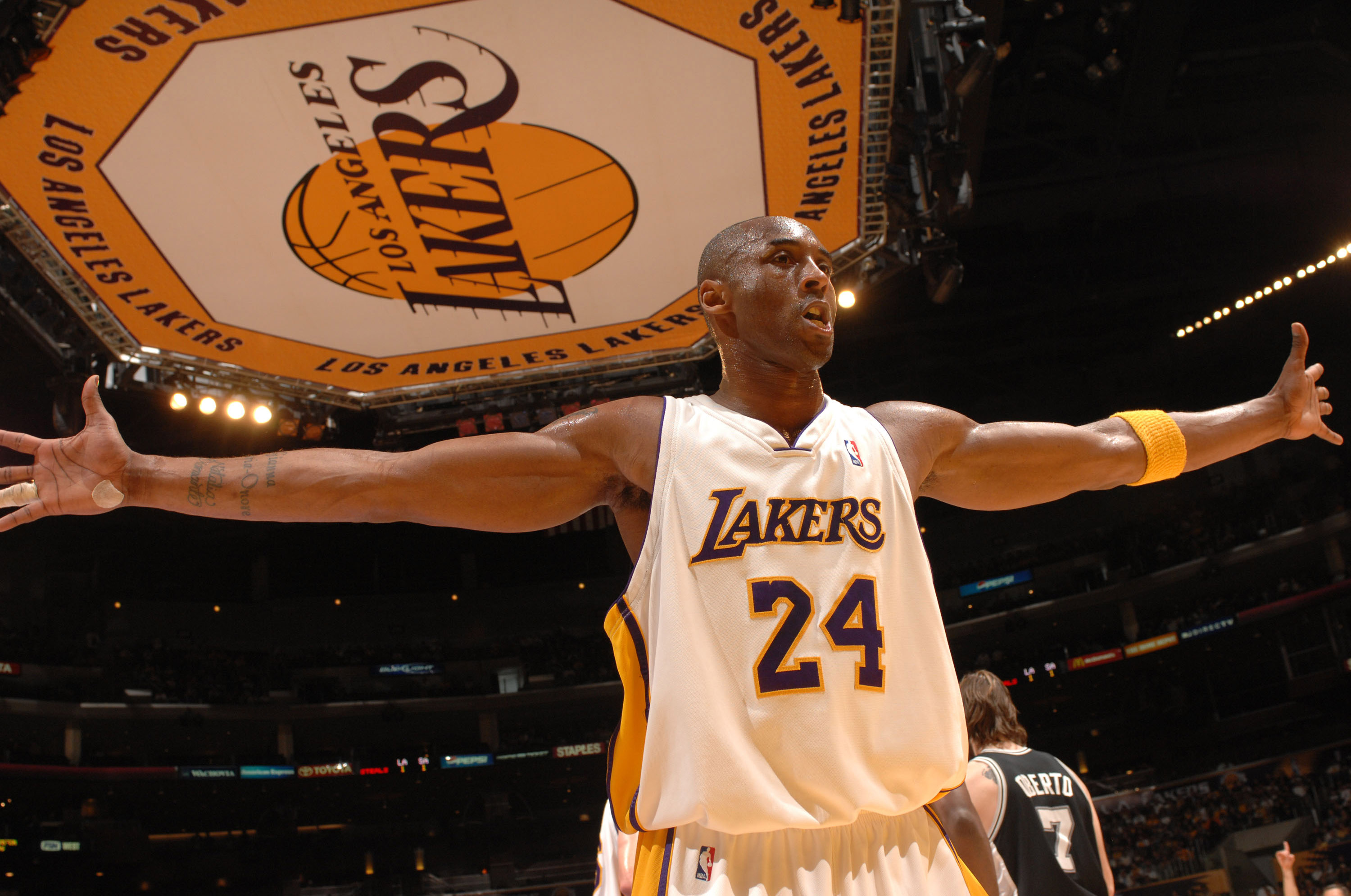 极端天气频 极端天气频